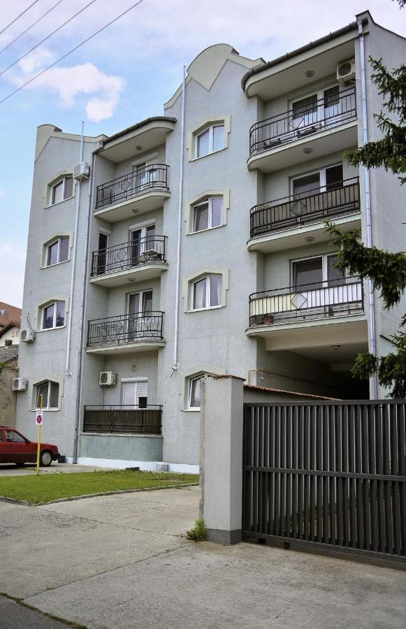 Crown Apartment 2 Subotica Eksteriør billede